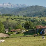 En Picos De Europa Nyaraló *